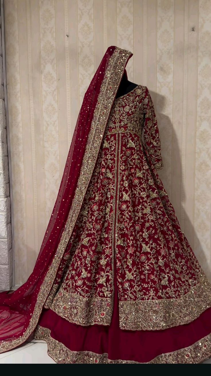 GOLDEN SPELL BRIDAL GOWN